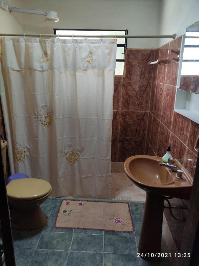 Iguazu Alojamiento "La Casa" Puerto Iguazu Luaran gambar