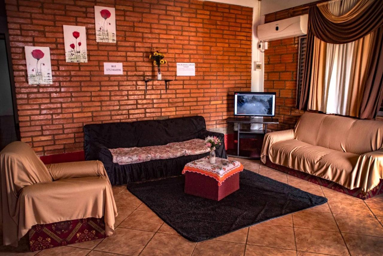 Iguazu Alojamiento "La Casa" Puerto Iguazu Luaran gambar